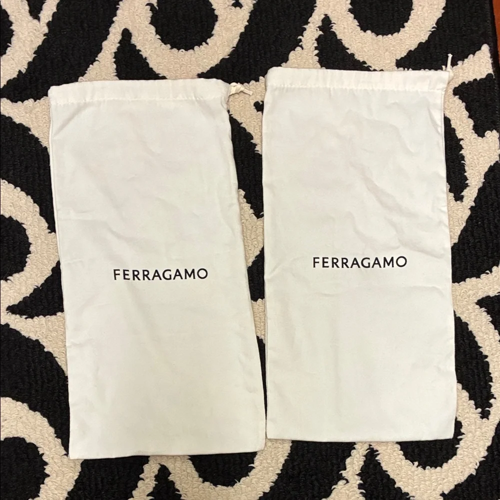 2 Ferragamo dust bags - Picture 1 of 7